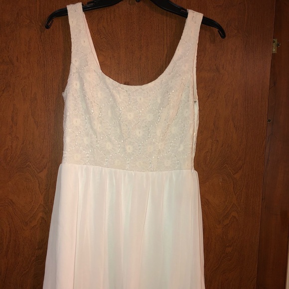 White Dress - Picture 1 of 4